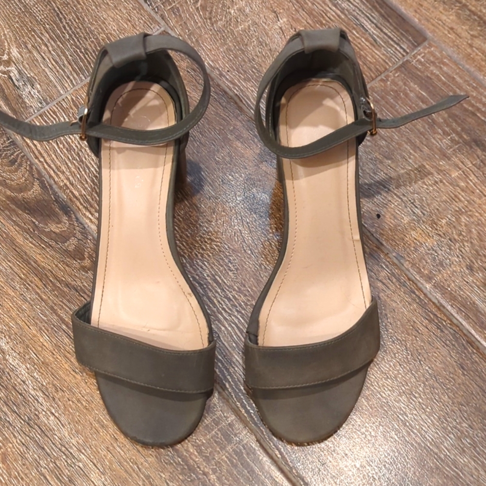 Green Suede Sandal Heel